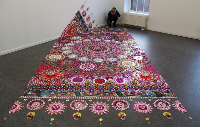 2 kaleidoscopic rangoli designs by suzan drummen